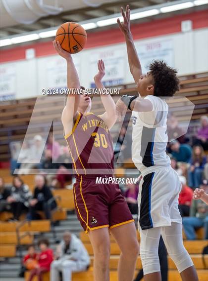 Thumbnail 1 in Windsor vs Grandview photogallery.