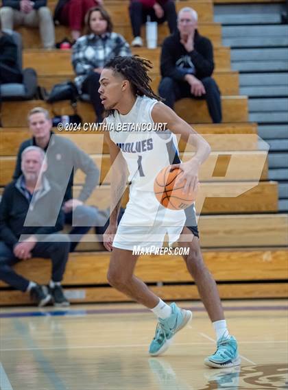 Thumbnail 2 in Windsor vs Grandview photogallery.