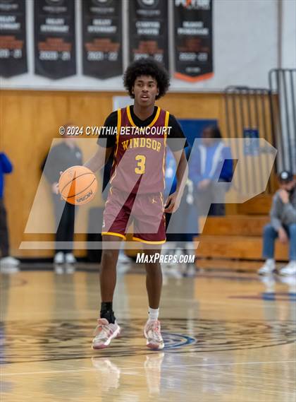 Thumbnail 2 in Windsor vs Grandview photogallery.