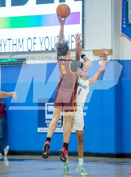 Thumbnail 1 in Windsor vs Grandview photogallery.