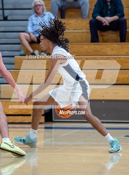 Thumbnail 1 in Windsor vs Grandview photogallery.