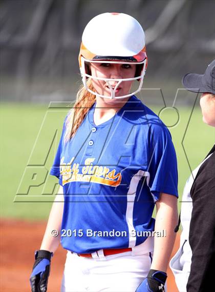 Thumbnail 3 in Chilton County vs Holtville (Prattville Christian Academy Classic) photogallery.