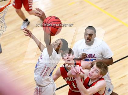 Thumbnail 1 in Manual vs Centauri (CHSAA 3A Great 8) photogallery.