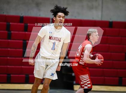 Thumbnail 1 in Manual vs Centauri (CHSAA 3A Great 8) photogallery.