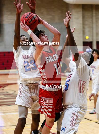 Thumbnail 2 in Manual vs Centauri (CHSAA 3A Great 8) photogallery.