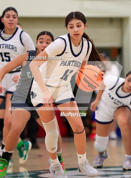 Thumbnail 2 in Franklin vs Eagle Rock photogallery.