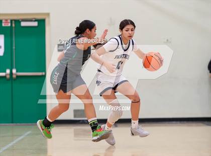 Thumbnail 2 in Franklin vs Eagle Rock photogallery.