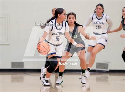 Thumbnail 2 in Franklin vs Eagle Rock photogallery.