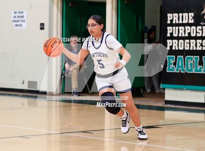 Thumbnail 3 in Franklin vs Eagle Rock photogallery.