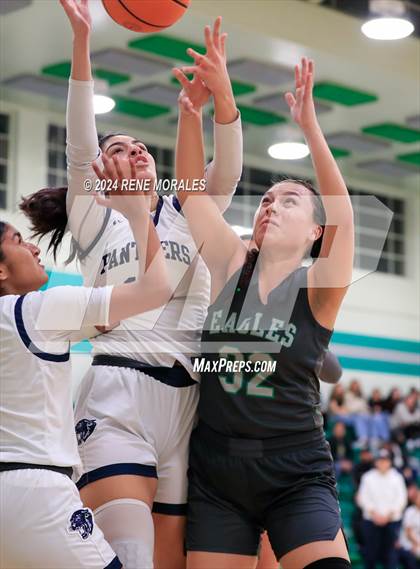 Thumbnail 3 in Franklin vs Eagle Rock photogallery.