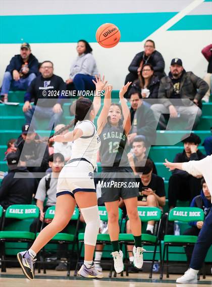 Thumbnail 3 in Franklin vs Eagle Rock photogallery.