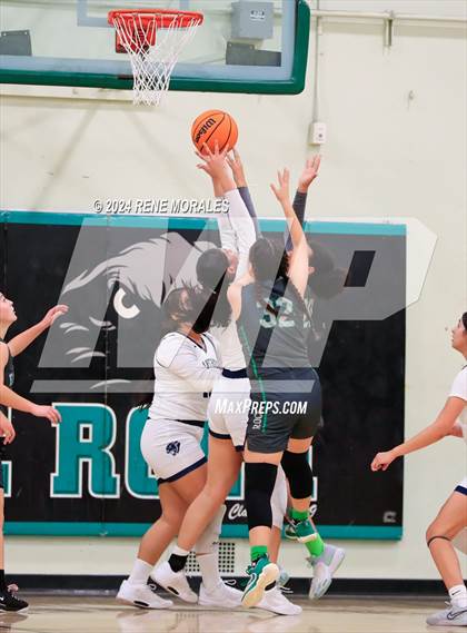 Thumbnail 2 in Franklin vs Eagle Rock photogallery.