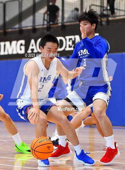 Thumbnail 1 in KBL League v IMG Varsity Black (IMG Ascender Classic) photogallery.