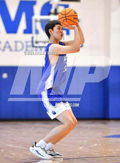 Thumbnail 1 in KBL League v IMG Varsity Black (IMG Ascender Classic) photogallery.