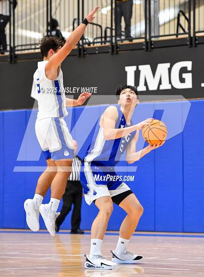 Thumbnail 1 in KBL League v IMG Varsity Black (IMG Ascender Classic) photogallery.