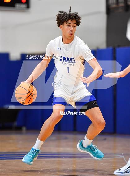 Thumbnail 1 in KBL League v IMG Varsity Black (IMG Ascender Classic) photogallery.