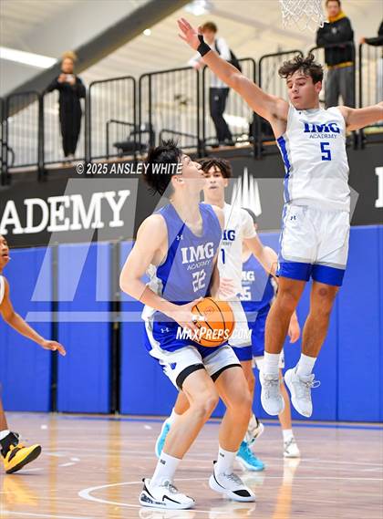 Thumbnail 3 in KBL League v IMG Varsity Black (IMG Ascender Classic) photogallery.