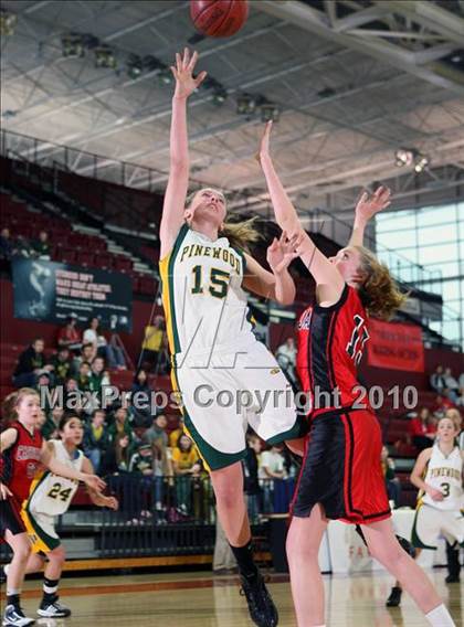 Thumbnail 1 in Castilleja vs. Pinewood (CIF CCS D5 Final) photogallery.