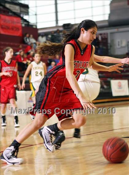 Thumbnail 3 in Castilleja vs. Pinewood (CIF CCS D5 Final) photogallery.