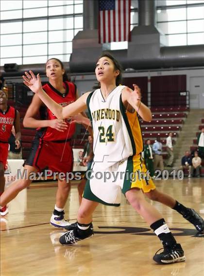 Thumbnail 2 in Castilleja vs. Pinewood (CIF CCS D5 Final) photogallery.