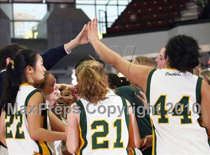 Thumbnail 2 in Castilleja vs. Pinewood (CIF CCS D5 Final) photogallery.