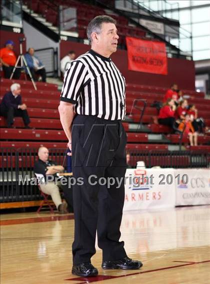 Thumbnail 3 in Castilleja vs. Pinewood (CIF CCS D5 Final) photogallery.