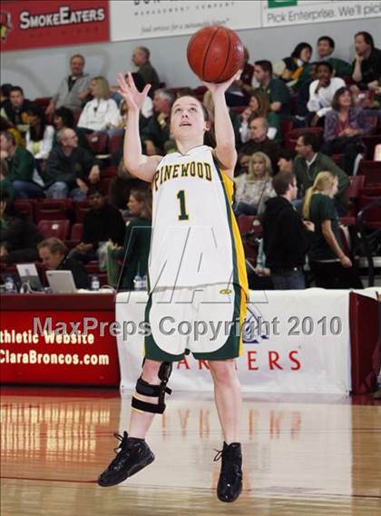 Thumbnail 1 in Castilleja vs. Pinewood (CIF CCS D5 Final) photogallery.