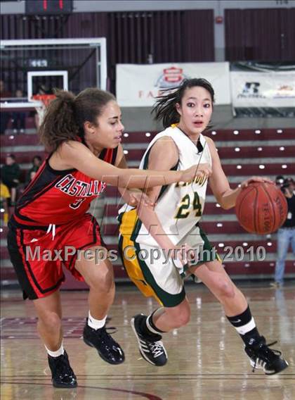 Thumbnail 1 in Castilleja vs. Pinewood (CIF CCS D5 Final) photogallery.