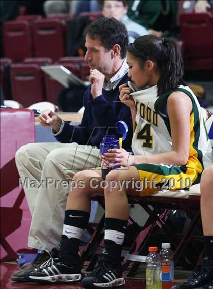 Thumbnail 1 in Castilleja vs. Pinewood (CIF CCS D5 Final) photogallery.
