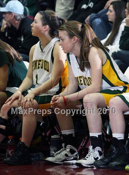 Thumbnail 2 in Castilleja vs. Pinewood (CIF CCS D5 Final) photogallery.