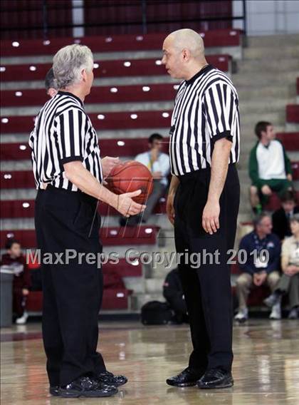 Thumbnail 1 in Castilleja vs. Pinewood (CIF CCS D5 Final) photogallery.