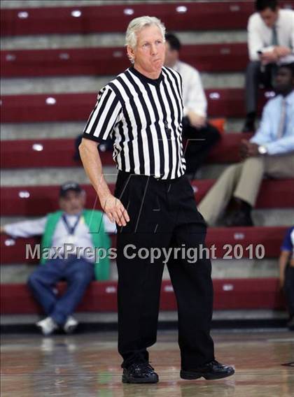 Thumbnail 3 in Castilleja vs. Pinewood (CIF CCS D5 Final) photogallery.