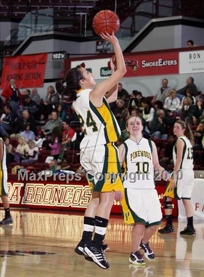 Thumbnail 2 in Castilleja vs. Pinewood (CIF CCS D5 Final) photogallery.