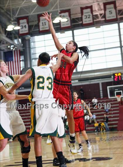 Thumbnail 2 in Castilleja vs. Pinewood (CIF CCS D5 Final) photogallery.