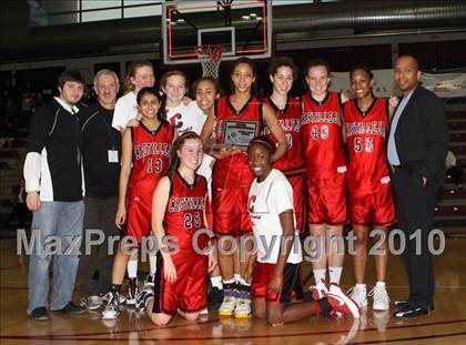 Thumbnail 1 in Castilleja vs. Pinewood (CIF CCS D5 Final) photogallery.