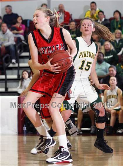 Thumbnail 3 in Castilleja vs. Pinewood (CIF CCS D5 Final) photogallery.