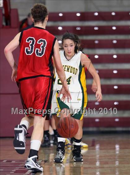 Thumbnail 3 in Castilleja vs. Pinewood (CIF CCS D5 Final) photogallery.
