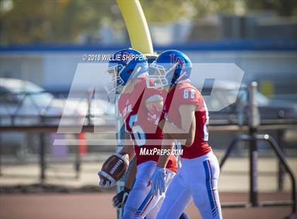 Thumbnail 3 in Vista Murrieta @ Los Alamitos photogallery.