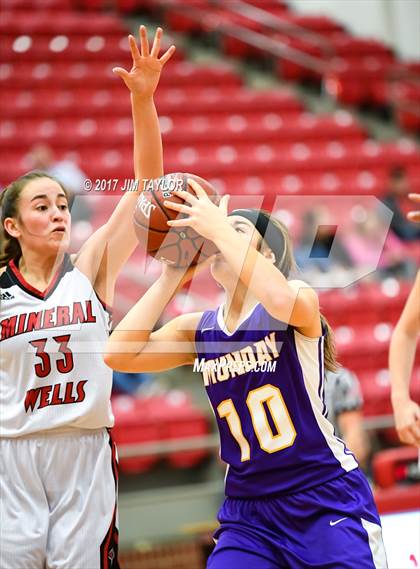 Thumbnail 2 in Munday @ Mineral Wells photogallery.
