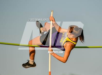 Thumbnail 2 in Section V State Qualifier Track Meet photogallery.