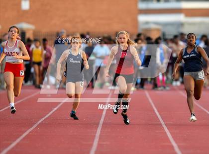 Thumbnail 3 in Section V State Qualifier Track Meet photogallery.