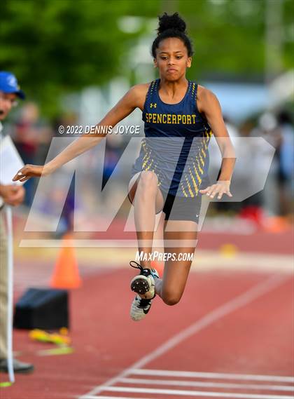 Thumbnail 2 in Section V State Qualifier Track Meet photogallery.