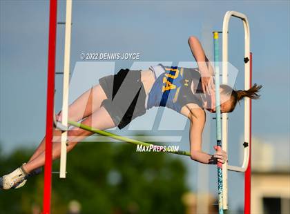 Thumbnail 2 in Section V State Qualifier Track Meet photogallery.