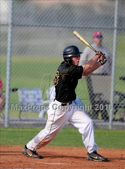 Thumbnail 1 in Highlands Ranch vs. Goldwater (Coach Bob National Invitational) photogallery.