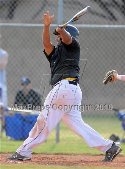 Thumbnail 2 in Highlands Ranch vs. Goldwater (Coach Bob National Invitational) photogallery.