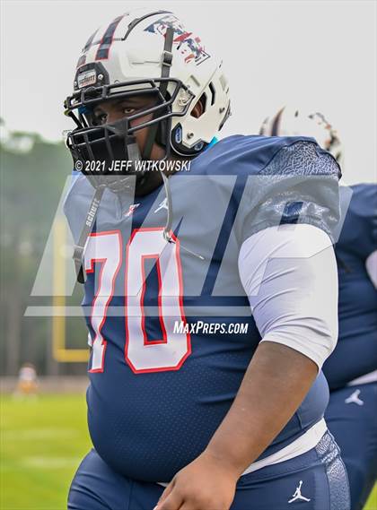 Thumbnail 3 in Douglas Byrd @ Terry Sanford photogallery.
