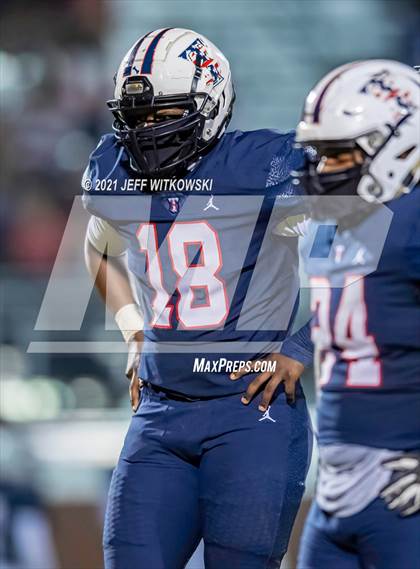 Thumbnail 3 in Douglas Byrd @ Terry Sanford photogallery.