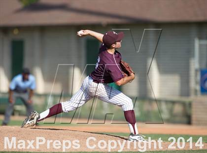 Thumbnail 2 in Torrance vs South (CIF-SS D4 Final) photogallery.