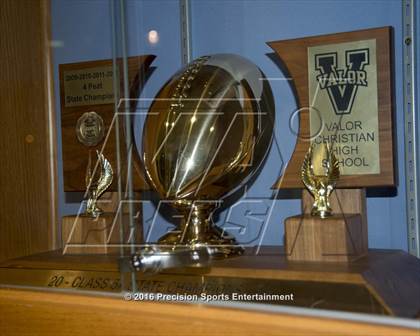 Thumbnail 3 in Valor Christian TOC Ceremony photogallery.