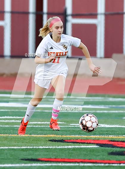 Thumbnail 1 in JV: Berkeley @ Monte Vista photogallery.